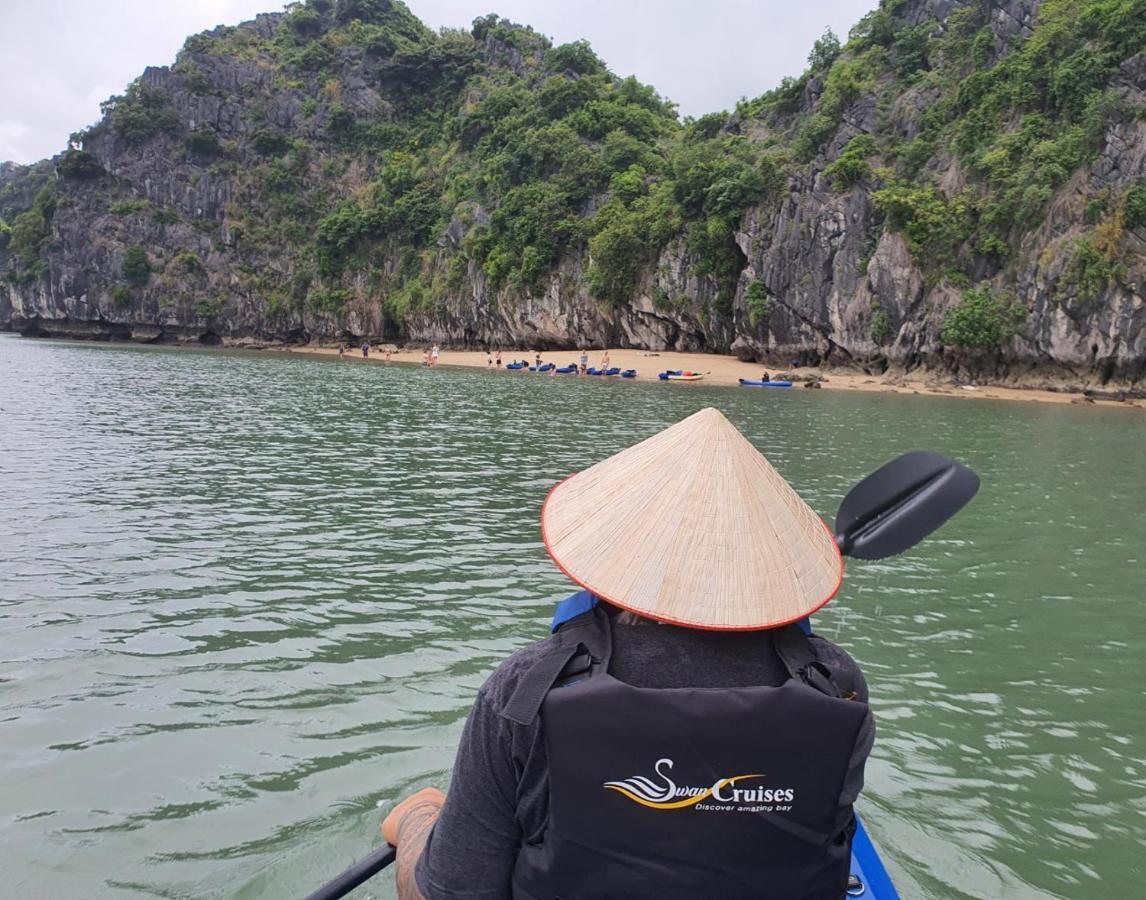 Hotel Swan Cruises Halong à Hạ Long Extérieur photo