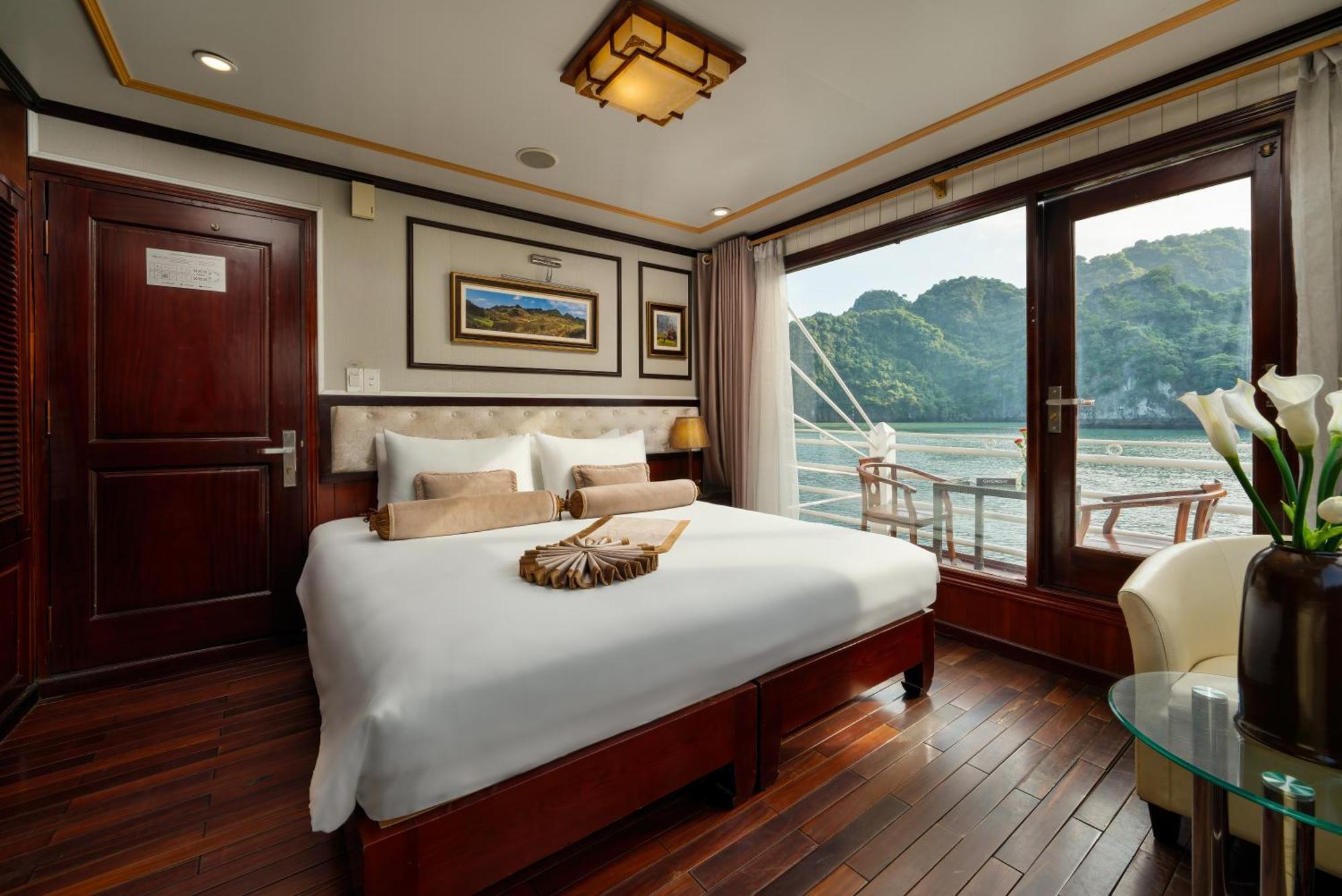 Hotel Swan Cruises Halong à Hạ Long Extérieur photo